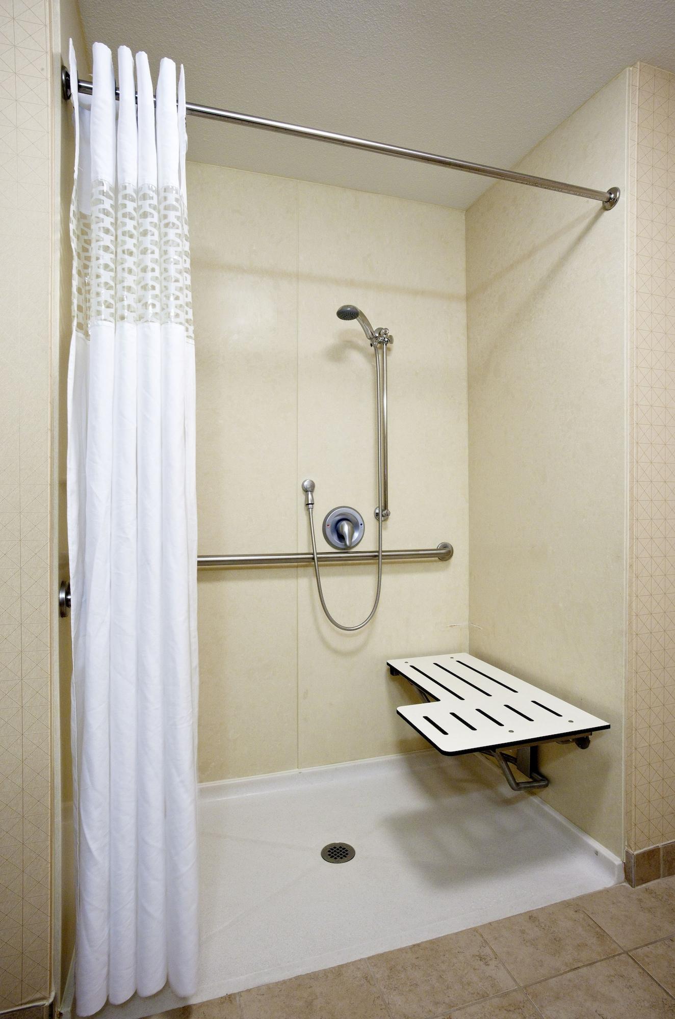 Hampton Inn&suites 3*